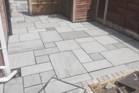 <strong>Baguley</strong> Indian Sandstone Drives